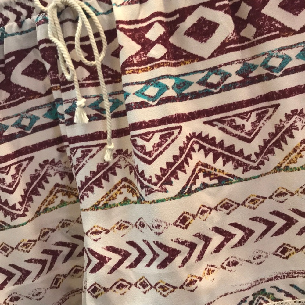 Pattern Shorts - Picture 4 of 4